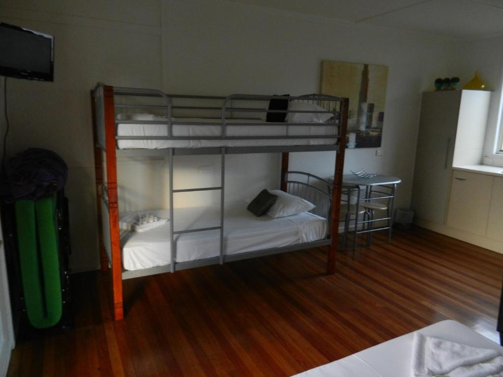 Golden Shores Motel Bilinga Номер фото